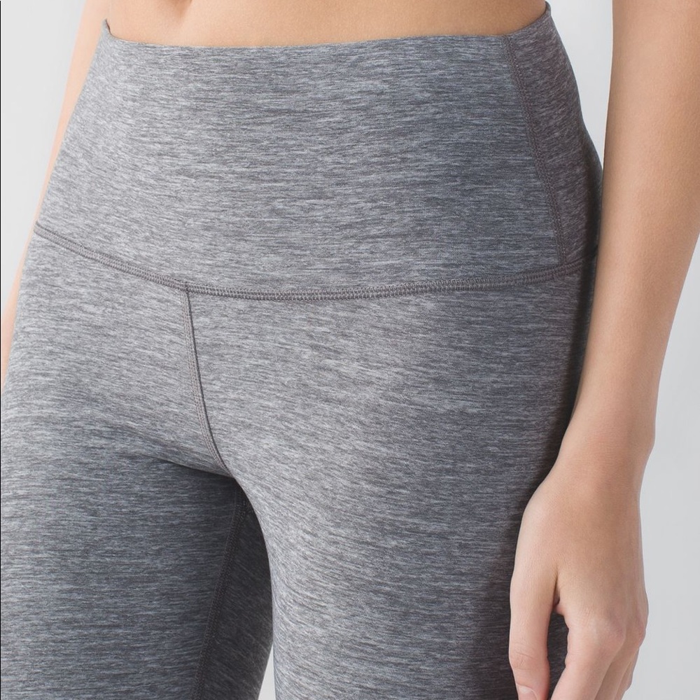 Lululemon Grey High Rise Leggings 🕊
